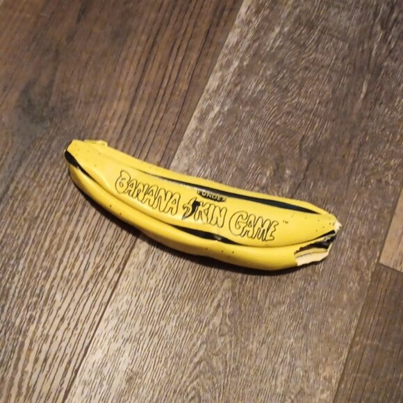 Vintage Other - Banana Skin game